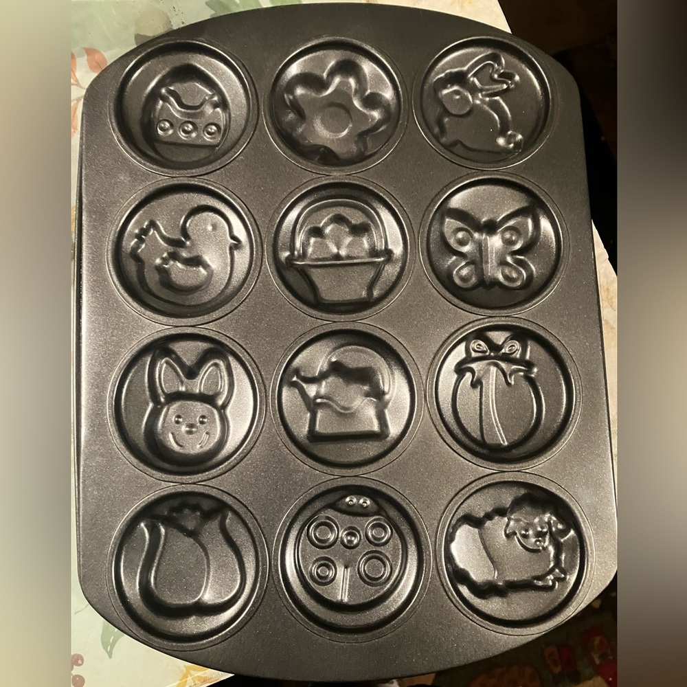 Nonstick fun little cookie sheet